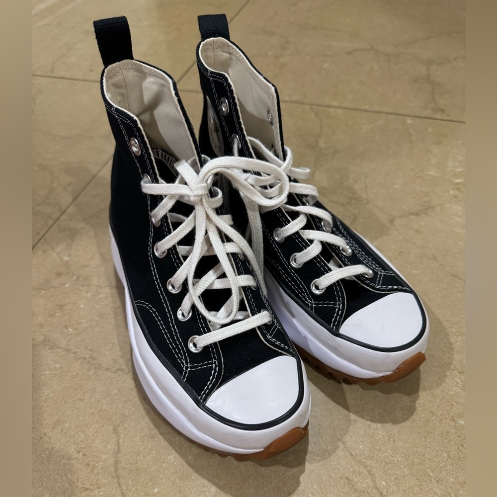 Converse Run Star Hike Platform Sneakers W7.5